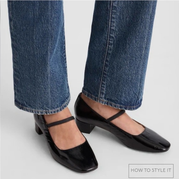 New!Madewell The Greta Low Heel Mary Jane Pump in crinkled leather - true black - Picture 2 of 7